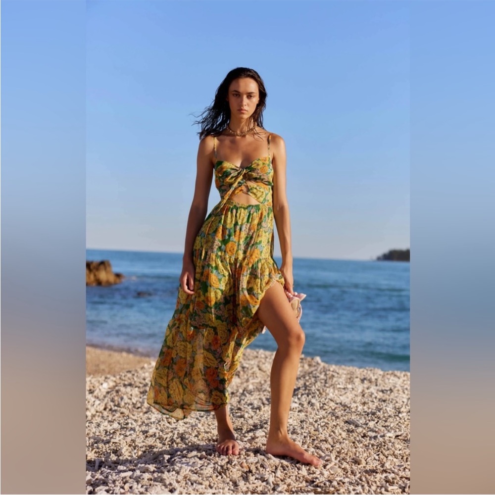 ASTR the label cutout floral dress